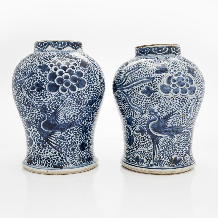 A pair of Kangxi style vases, China, 19th century.
