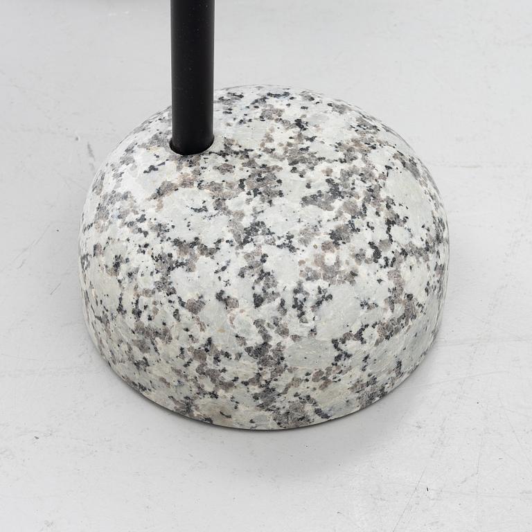 Shane Schneck, sidobord, 2 st, "Bowler", Hay.