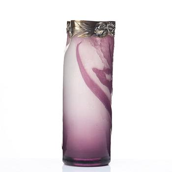 Emile Gallé, vas med mynning av silver, Nancy, Frankrike, Art Nouveau, ca 1900.