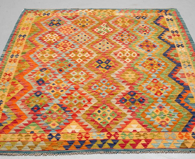 A RUG, kilim, ca 208 x 165 cm.