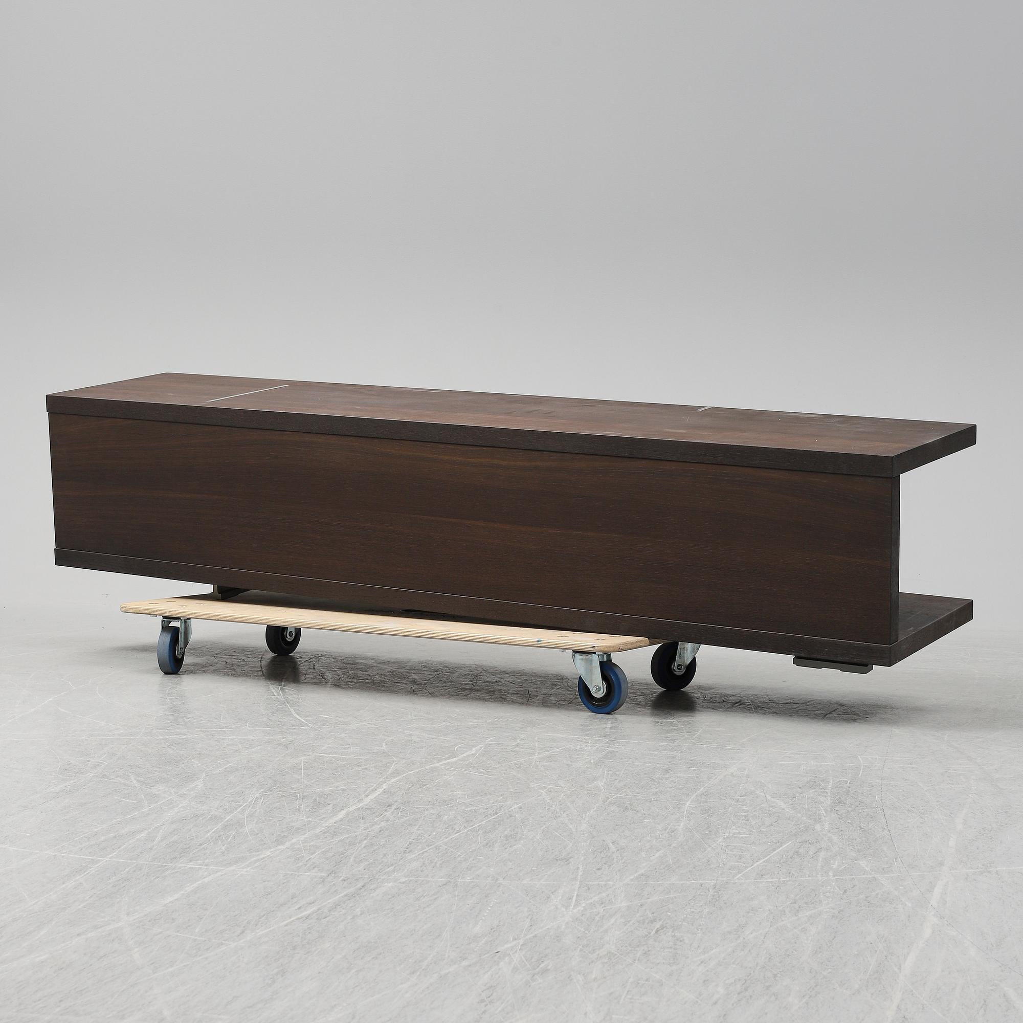A contemporary Media bench from B&B Italia.