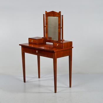 TOALETTBORD, Karl Johan, 1800-tal.