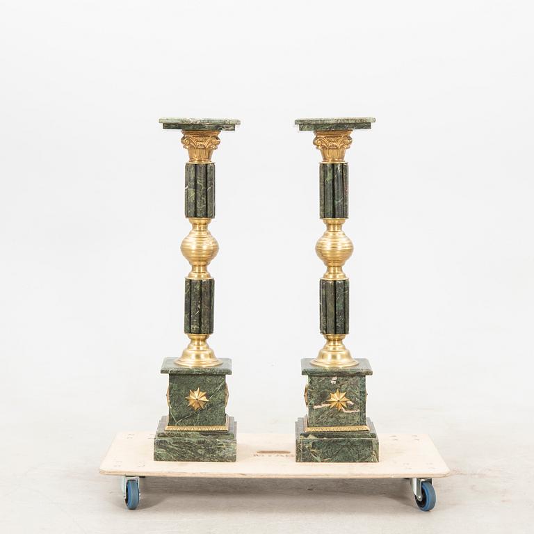 Piedestaler ett par 1900-tal.