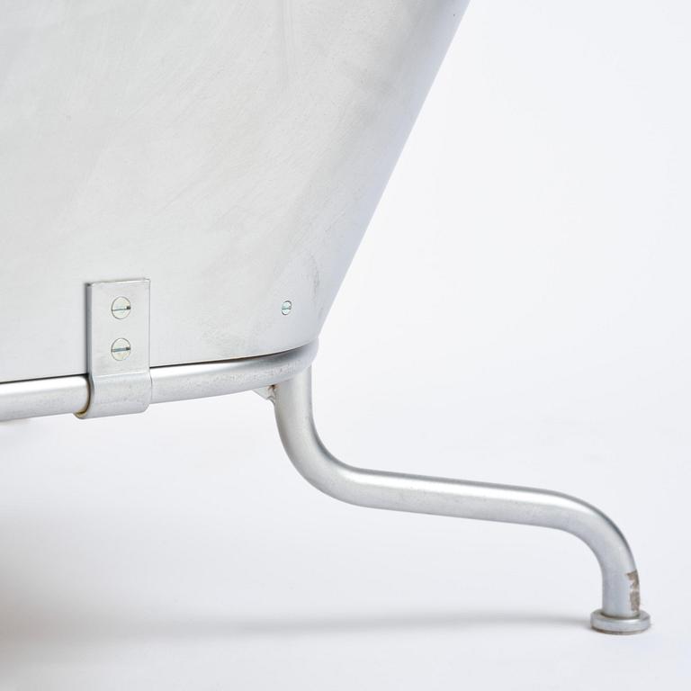 Mats Theselius, a "Rex" easy chair, ed. 165/200, Källemo, Värnamo, post 1995.