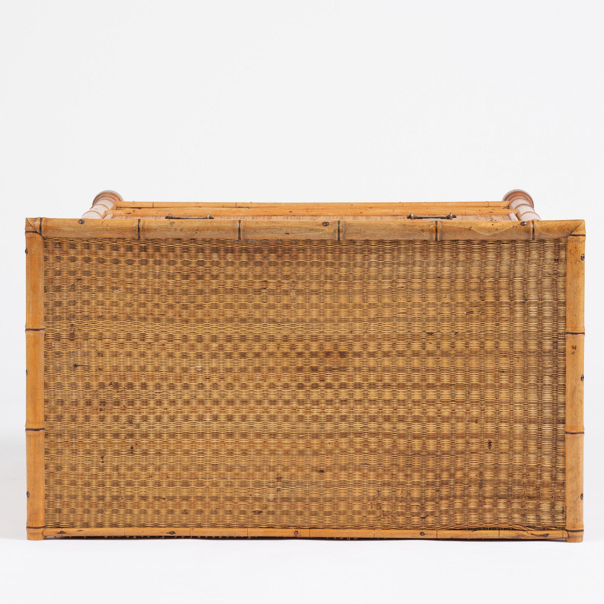 Byrå, modell "500", Bodafors Stol- och Möbelfabrik, 1890-tal.