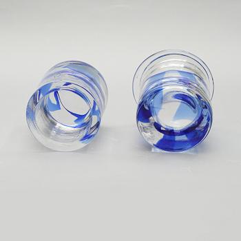 VAS, två delar, glas, Lars Hellsten, Orrefors, daterad på kvitto 1995.