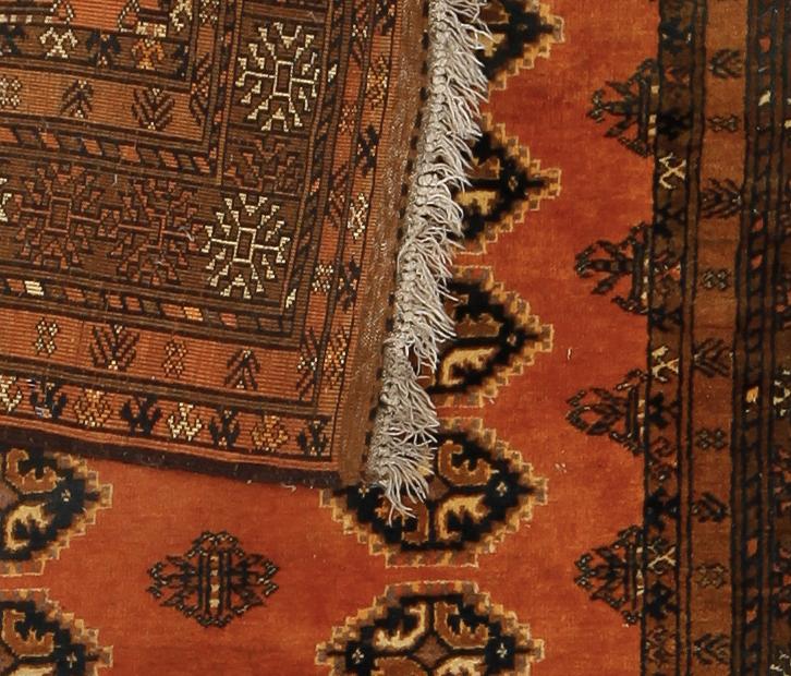 MATTA, orient, ca 256 x 166 cm.