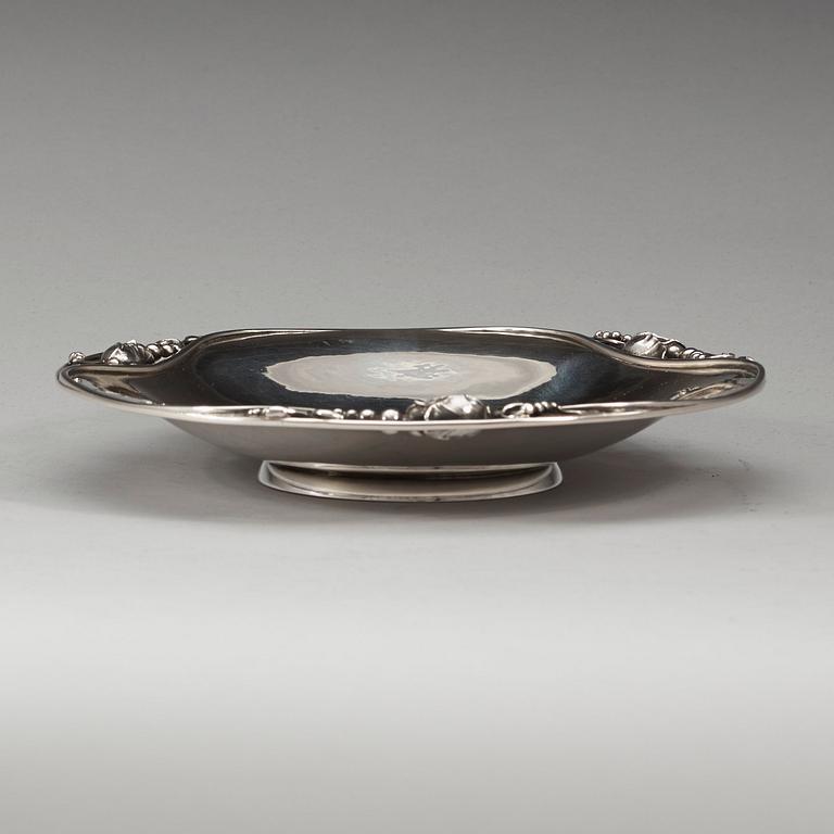 GEORG JENSEN, fat "Magnolia/Blossom", Köpenhamn 1933-44, sterling. Design nr 2A.