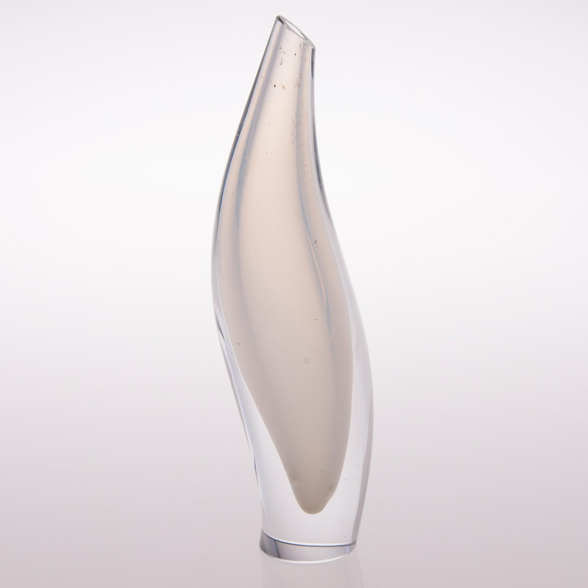 TAPIO WIRKKALA, MALJAKKO, "Kalanrakko" 3299, taidelasi. Signeerattu Tapio Wirkkala -56 Iittala.