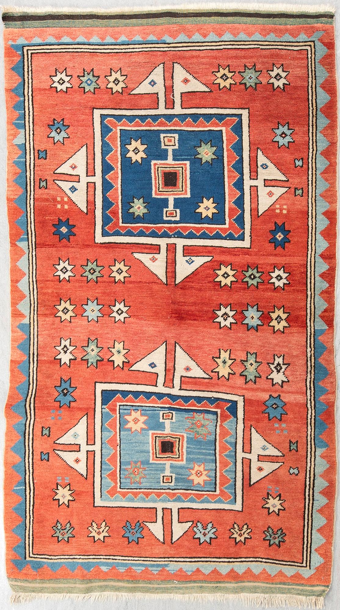 Carpet, Turkey, 176 x 115 cm.