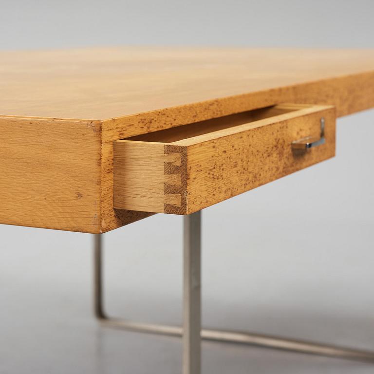 Hans J. Wegner, skrivbord, "JH 810", Johannes Hansen, Danmark, efter 1970.