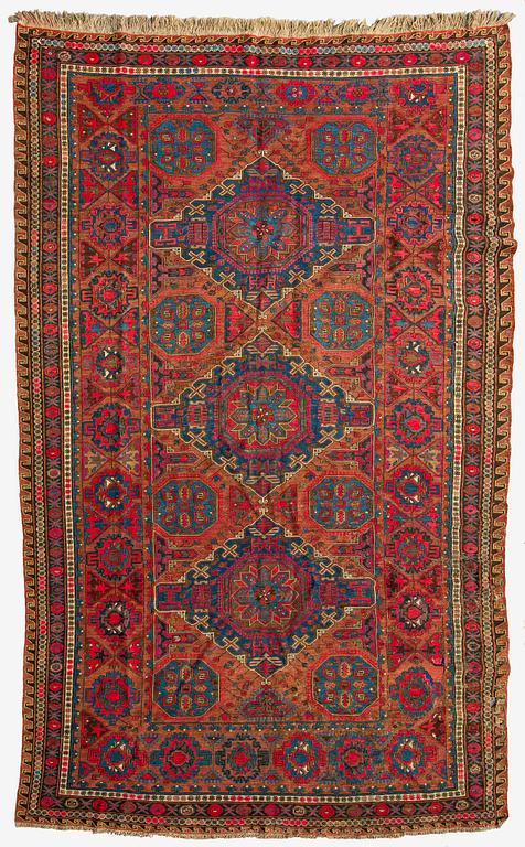 An Antique East Caucasian Soumak carpet ca. 348 x 211 cm.