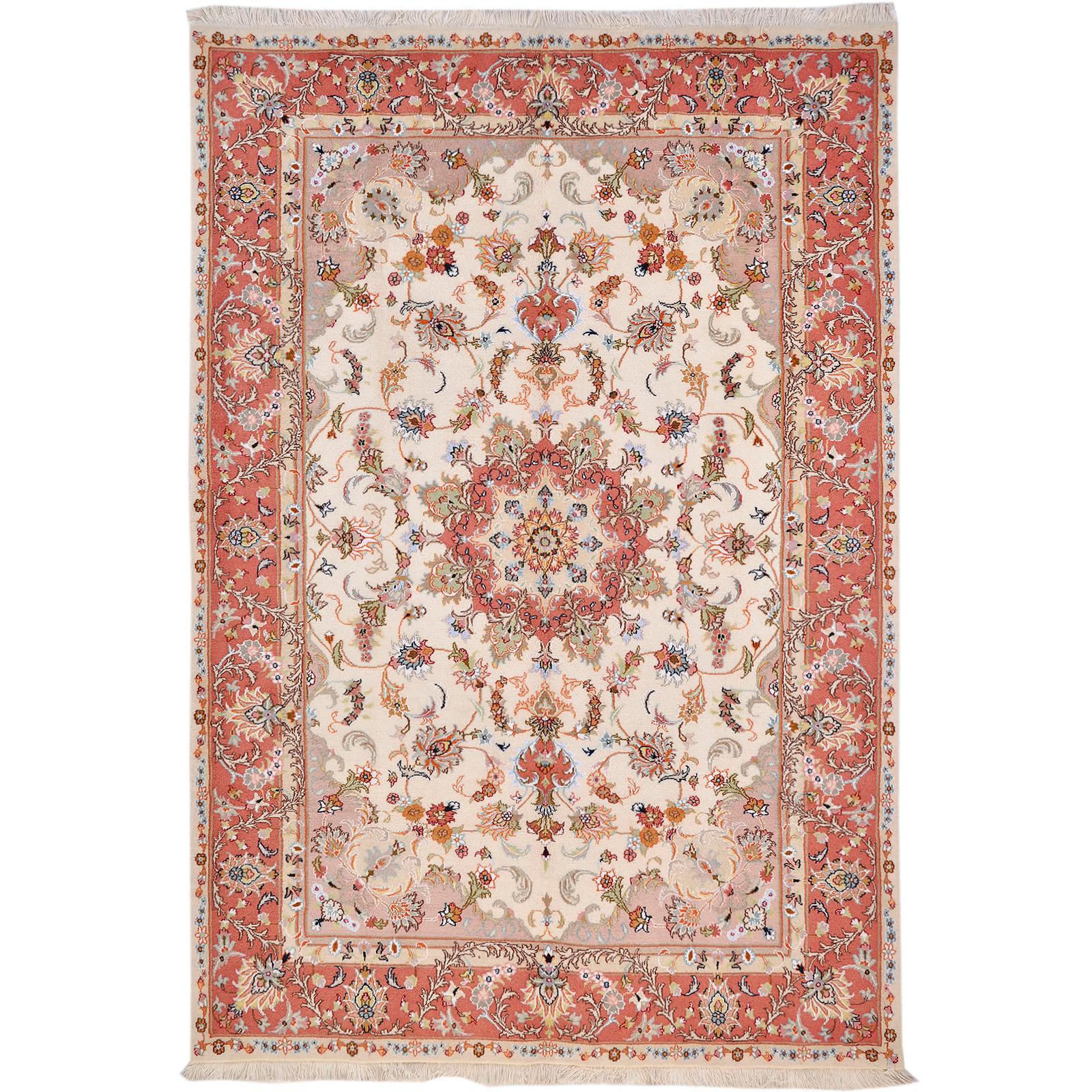 A Kashmar carpet, 295 x 200 cm.