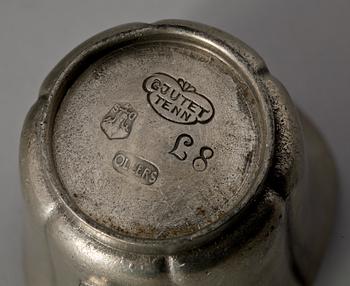 TEKANNA samt GRÄDDSNIPA, gjutet tenn, Edvin Ollers, 1930-tal.