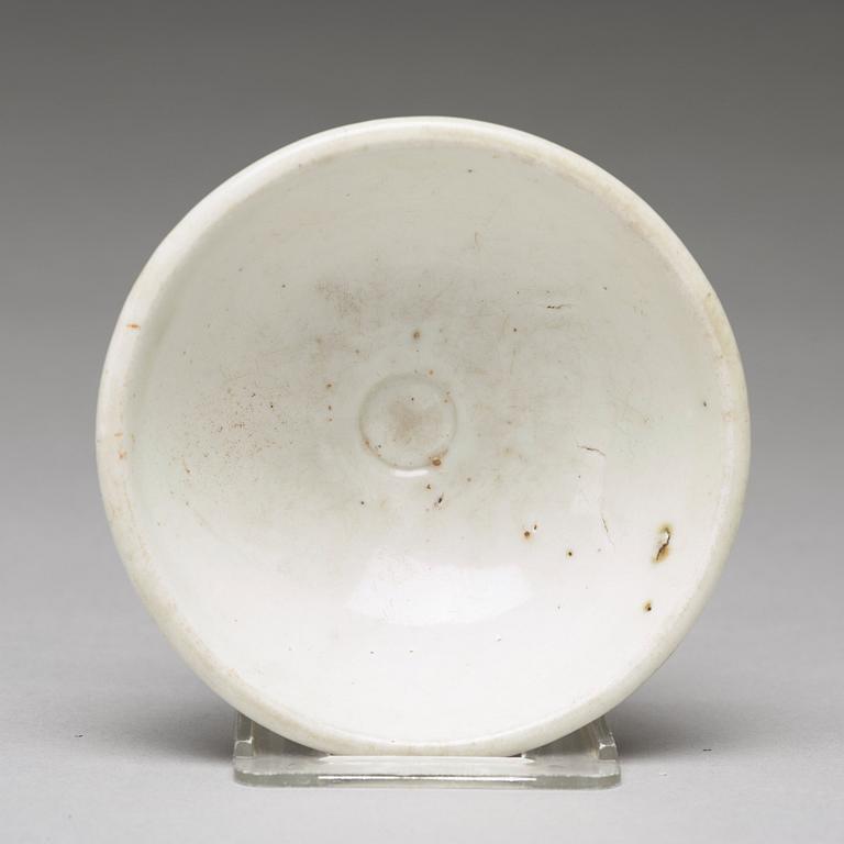 A white glazed bowl, Song dynasty (960-1279).