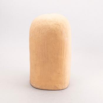 Åke Holm, skulptur signerad.