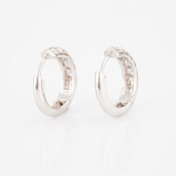 Earrings, hoop style, 18K white gold with brilliant-cut diamonds.