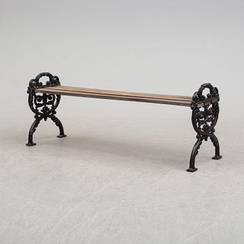 TRÄDGÅRDSBÄNK, 1900-talets andra hälft.