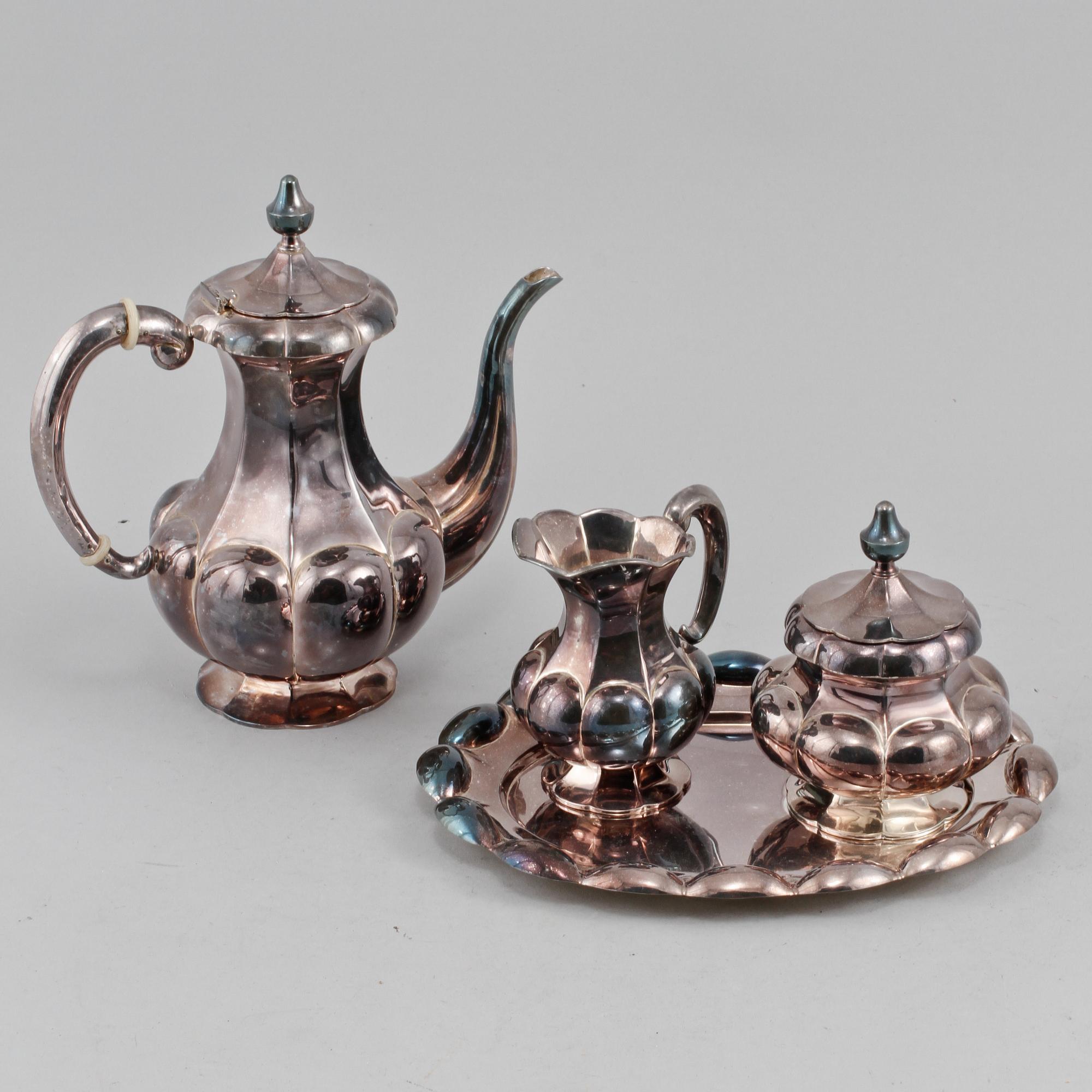 KAFFESERVIS, 4 delar, silver, importstämplade, 1900-tal. Vikt 1 175 g.