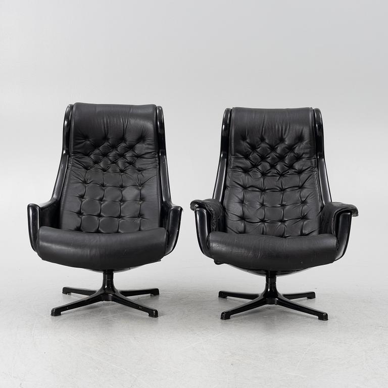 Alf Svensson, & Yngvar Sandström, fåtöljer, ett par, "Form 8"/"Galaxy", DUX, 1970-tal.
