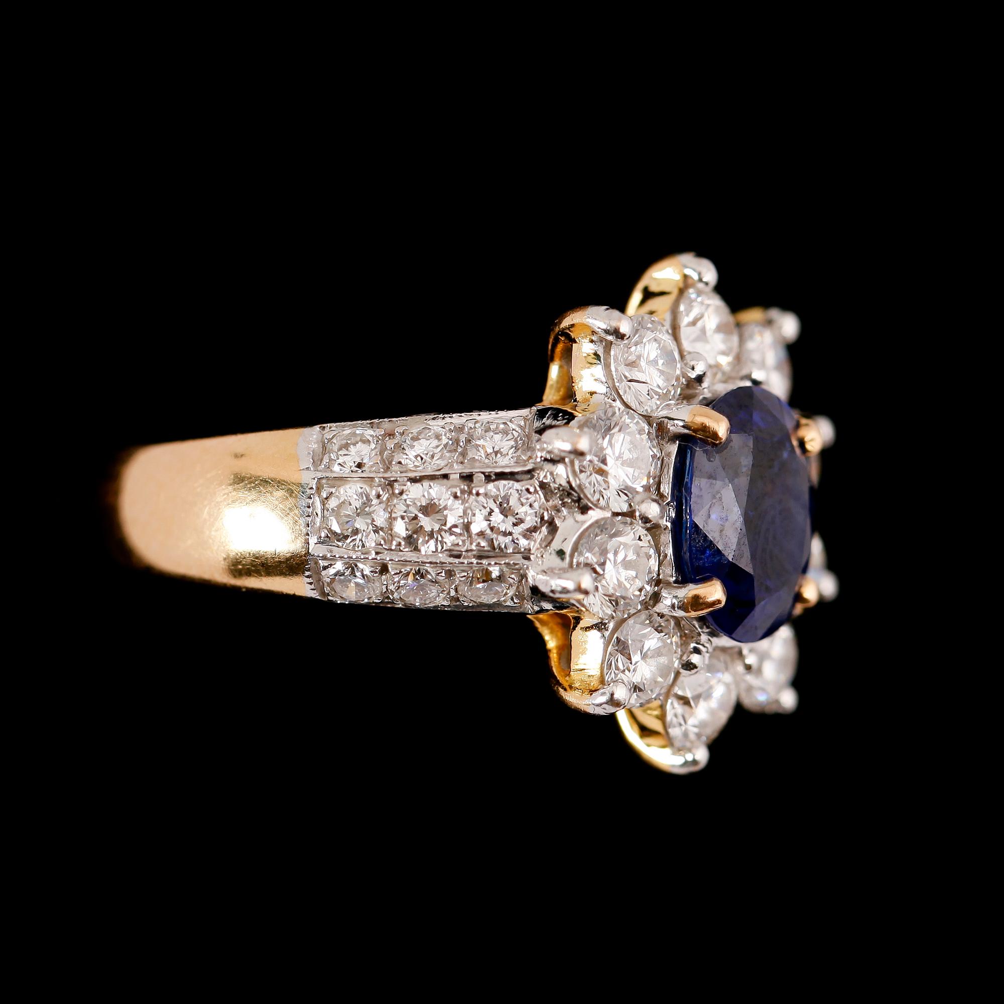 RING, 18 k guld, safir 1.67 ct, briljantslipade diamanter tot 1.87 ct.