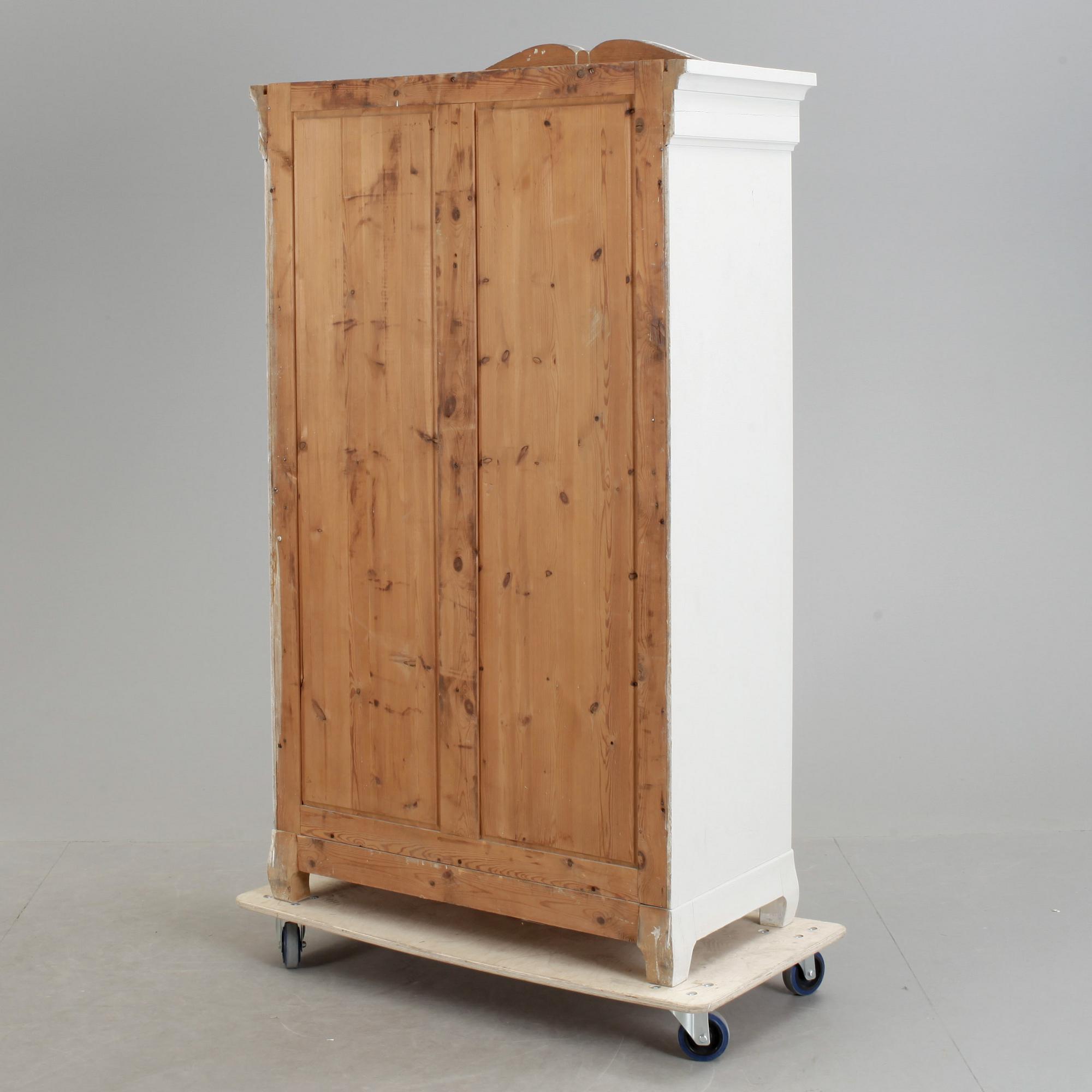 KLÄDSKÅP, 1910/20-tal.