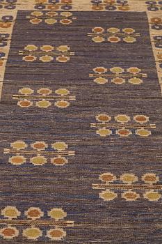 Märta Måås-Fjetterström, A TEXTILE, "Blåklockan", flat weave, ca 185-189 x 80-81 cm, signed MMF.