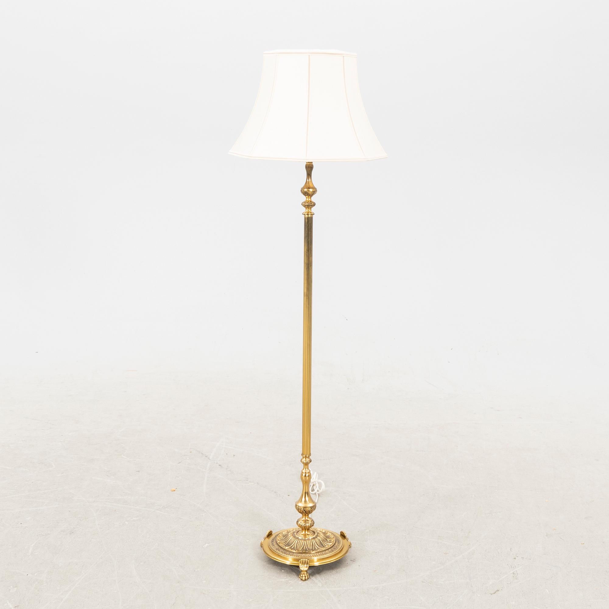 Golvlampa 1900-talets mitt.