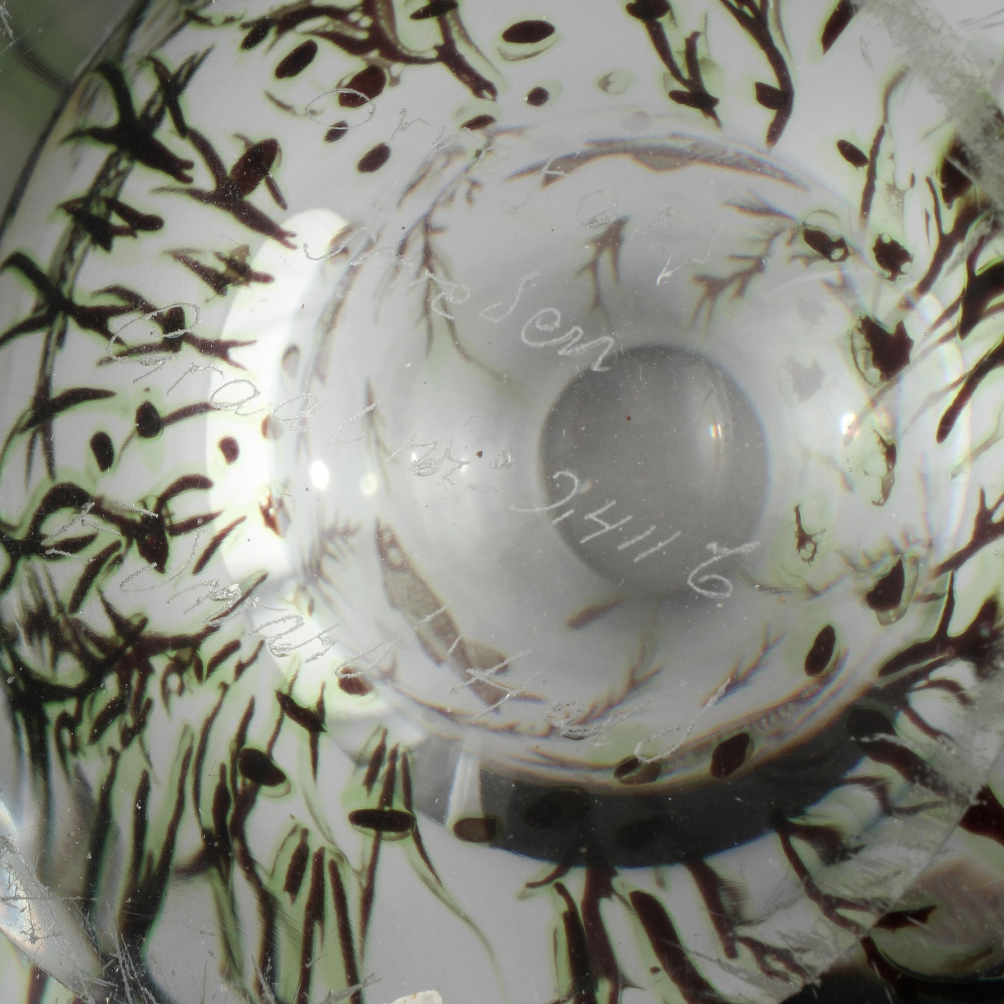 VAS, glas, "fiskgraal", Edward Hald, Orrefors, signerad, 1900-tal.