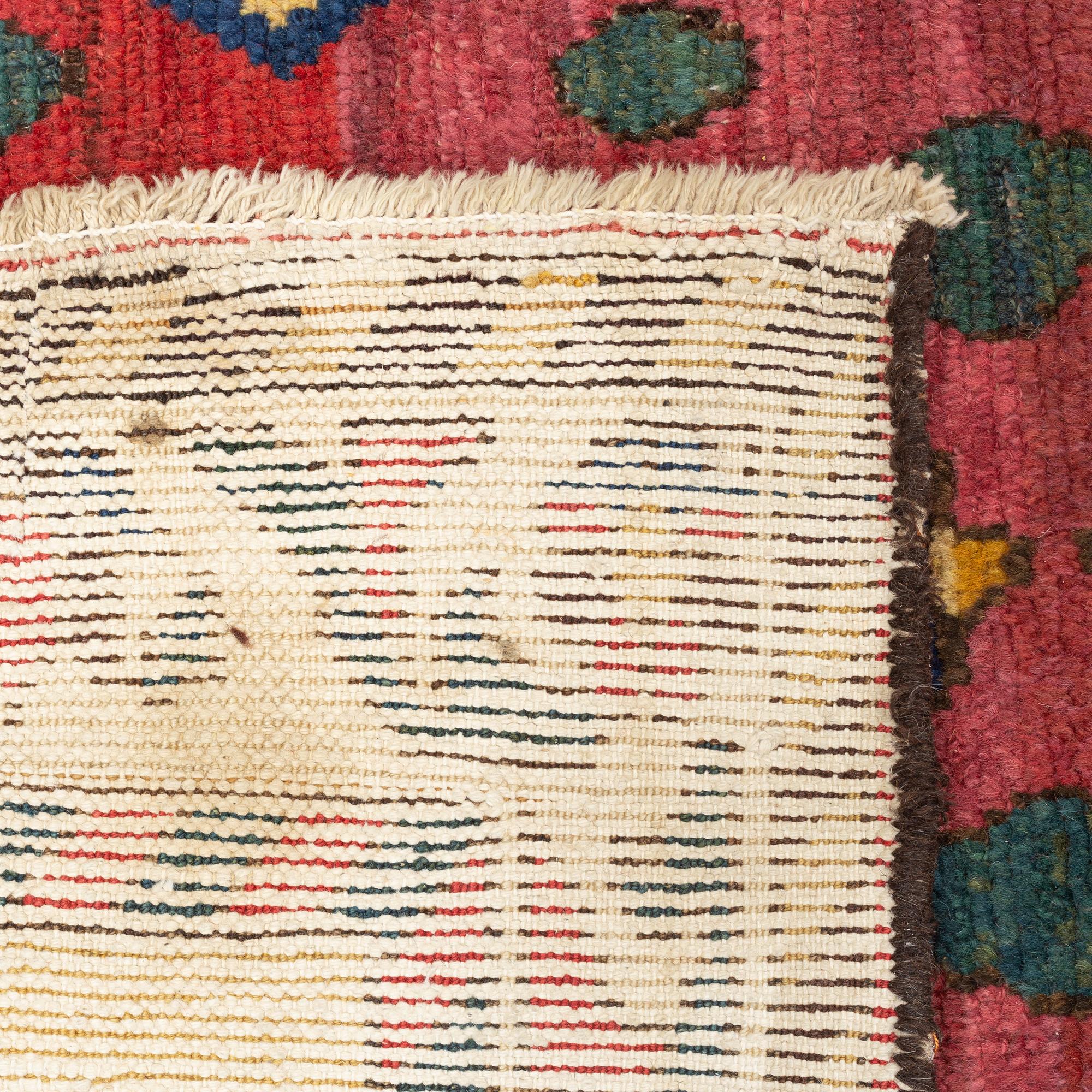 An antique Khersake-Bakthiari, ca 251 x 111-122 cm.