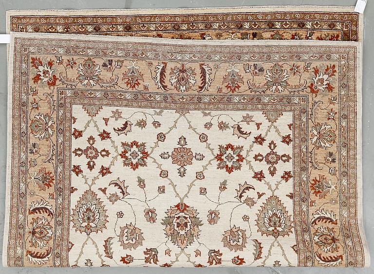 MATTA, Ziegler design. Ca 250x180 cm.