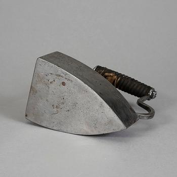 LODSTRYKJÄRN, stål, daterat 1770.