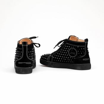 CHRISTIAN LOUBOUTIN, a pair of black suede sneakers, "Louis women's spikes". Size 37.