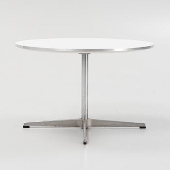 Arne Jacobsen, Bruno Mathsson & Piet Hein, soffbord, modell "A222", Fritz Hansen, Danmark 1988.