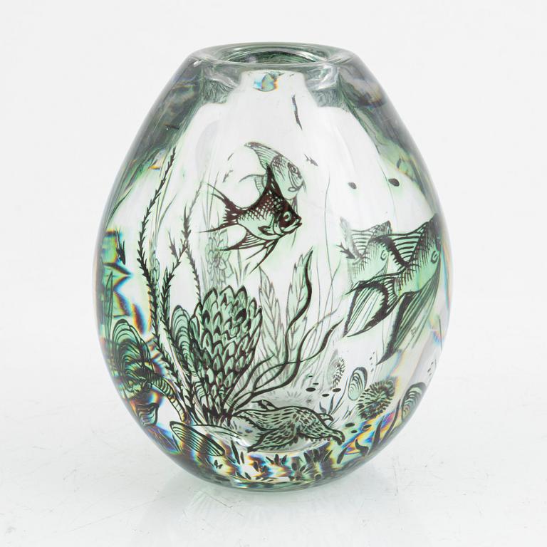 Edward Hald, vase, fish graal, Orrefors.