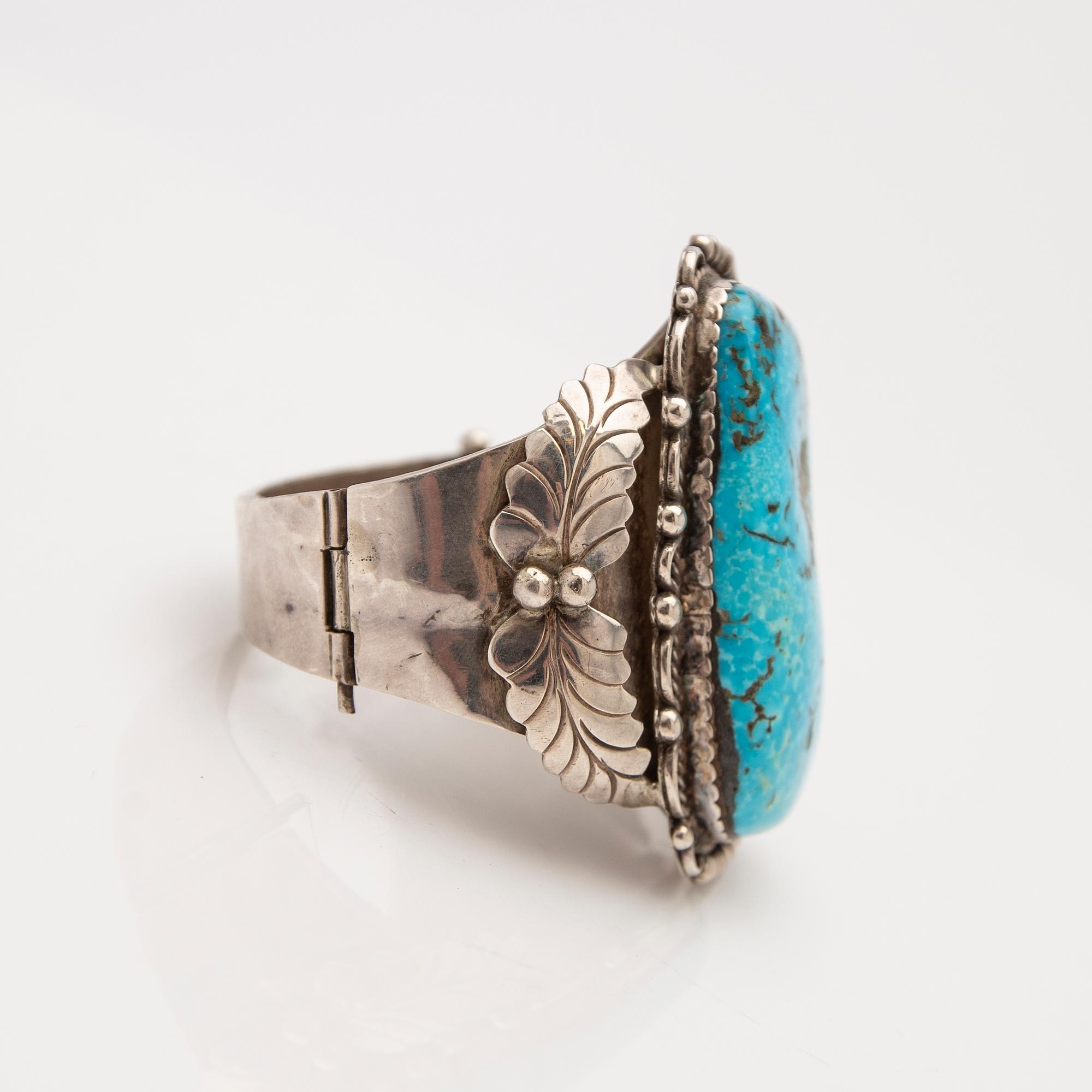 Bracelet, silver set with turquoise.