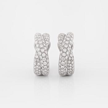 ÖRHÄNGEN, med briljantslipade diamanter 3.06 ct.