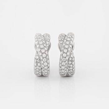 EARRINGS, A pair of brilliant cut diamond earrings 3.06 ct.