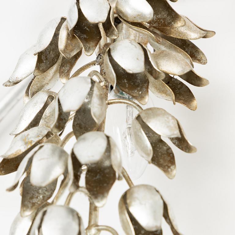 A floral wall lamp, probably Italy, second half of the 20th Century.