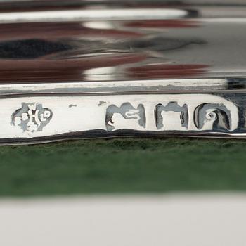 LJUSSTAKAR, ett par, sterling silver, London 1896.