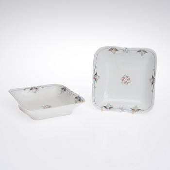 MATSERVIS, ca 64 delar, porslin, Weimar, Tyskland tidigt 1900-tal.