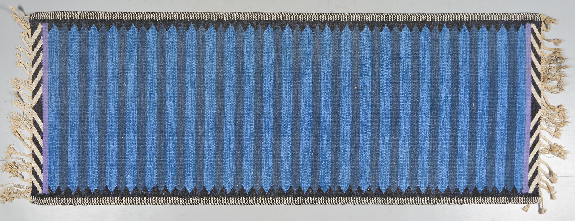 MATTA, dubbelväv, 1900-talets andra hälft, ca 242 x 91 cm.