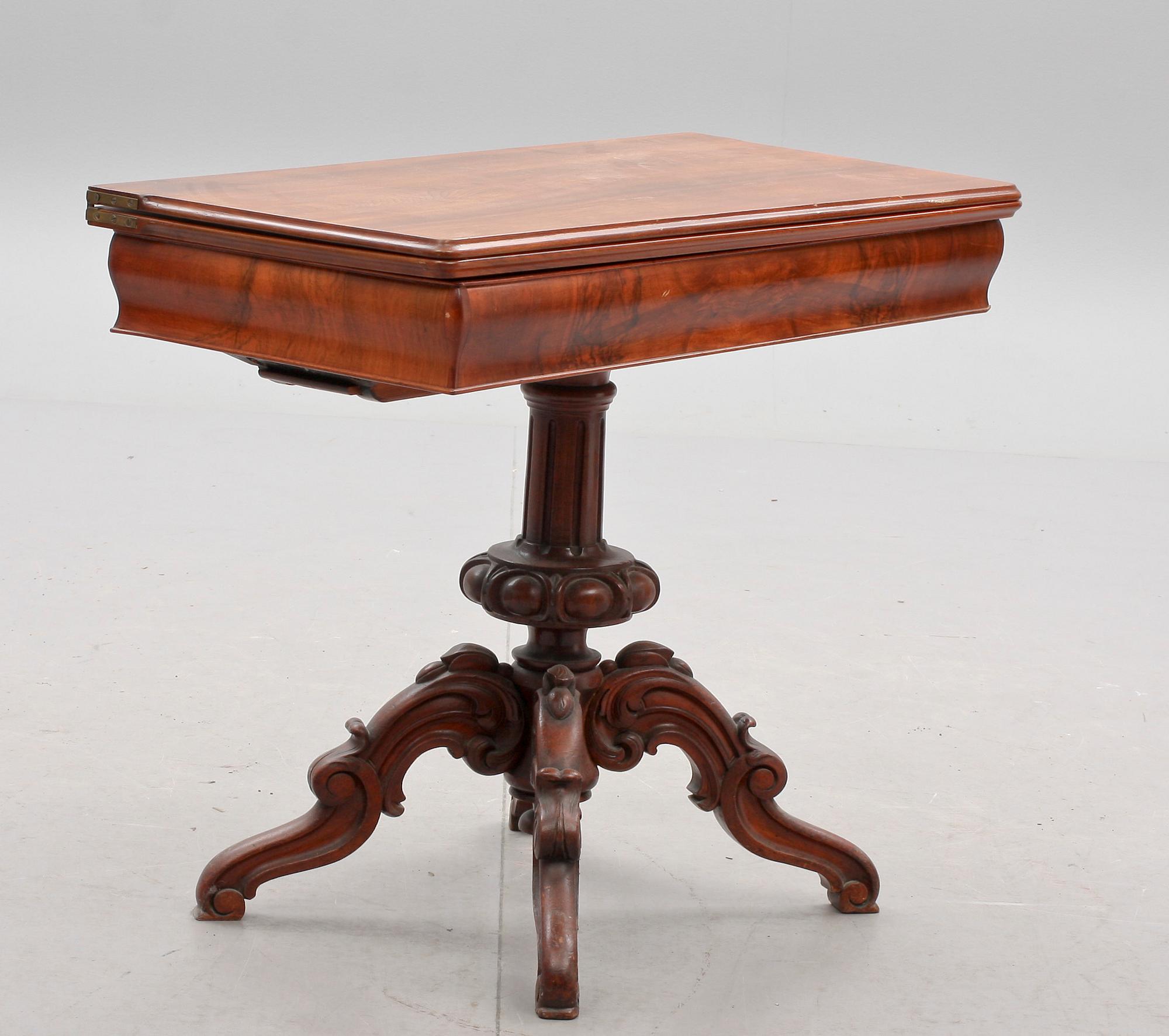 SPELBORD, nyrokoko, 1800-talets andra hälft.