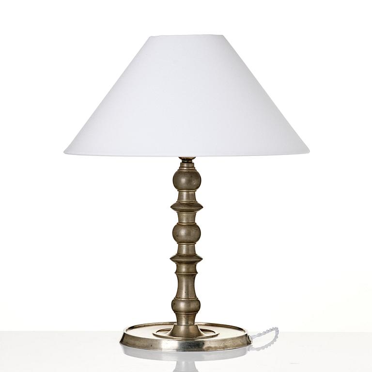Estrid Ericson, a rare pewter table lamp model "A 87", Firma Svenskt Tenn, Stockholm, 1927.
