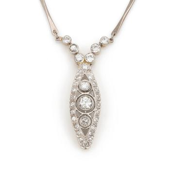 An old- and single-cut diamond necklace, total carat weight circa 1,30 cts.