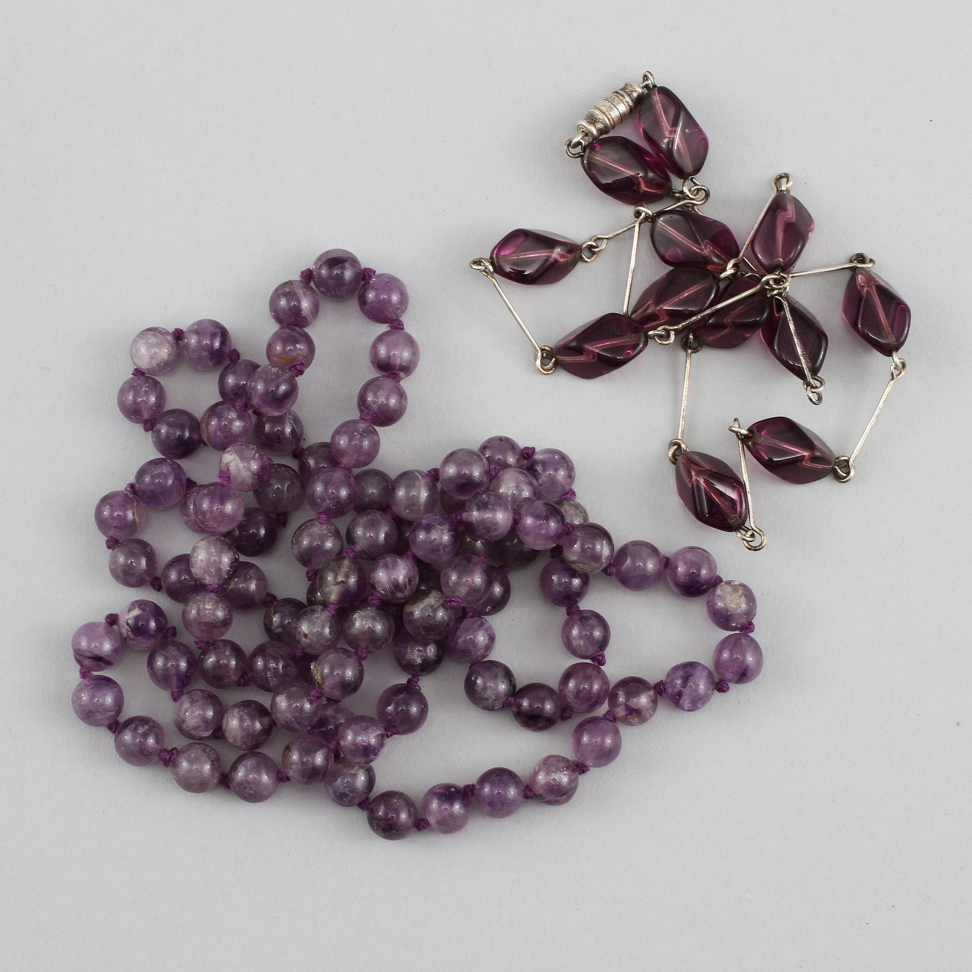 COLLIER, 2 st, silver samt ametister, 1900-talets sista kvartal.