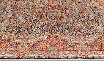 Carpet, Kirman lavash millefiore, 386 x 303 cm.
