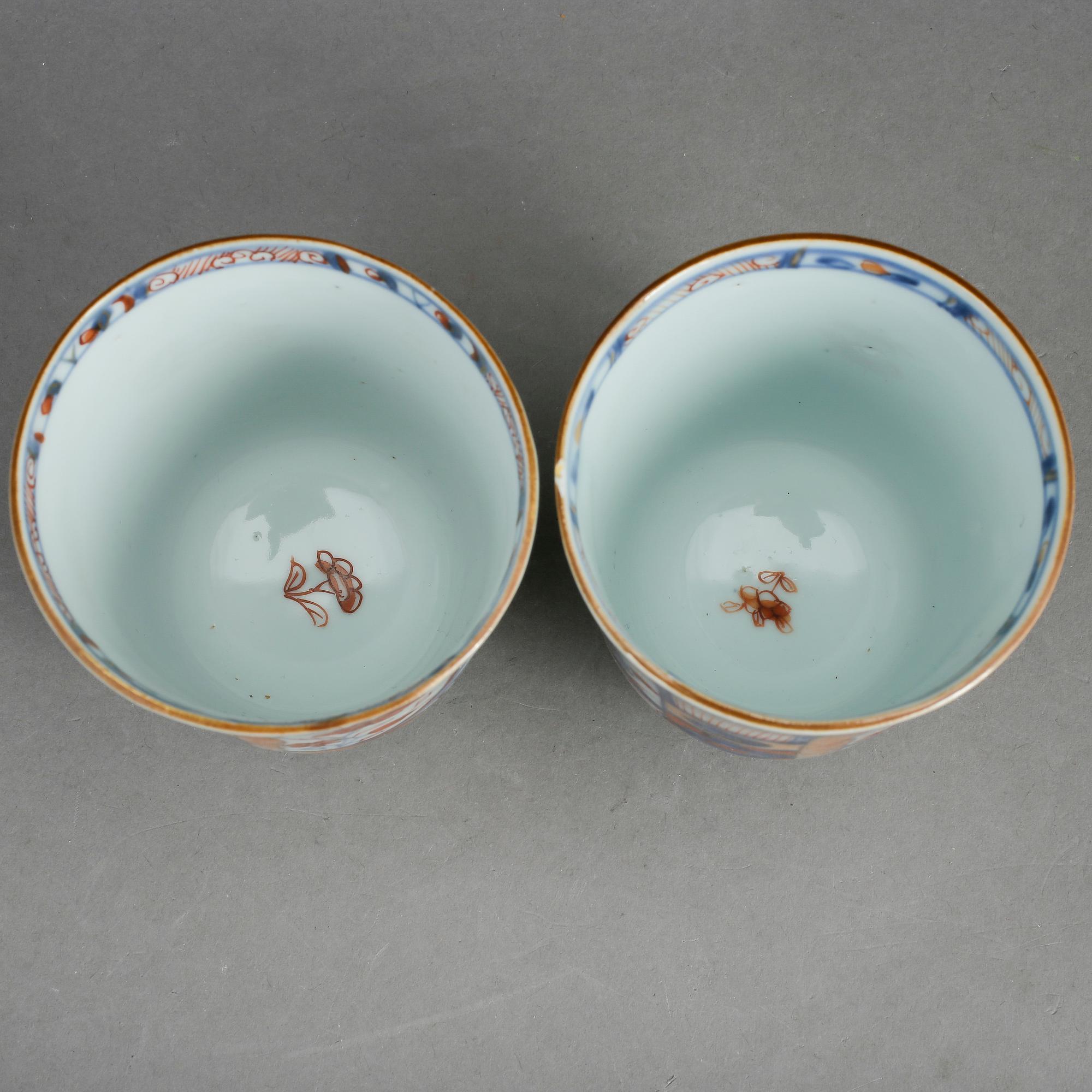KOPPAR, 2 st, porslin, Qingdynastin Kangxi (1662-1722).