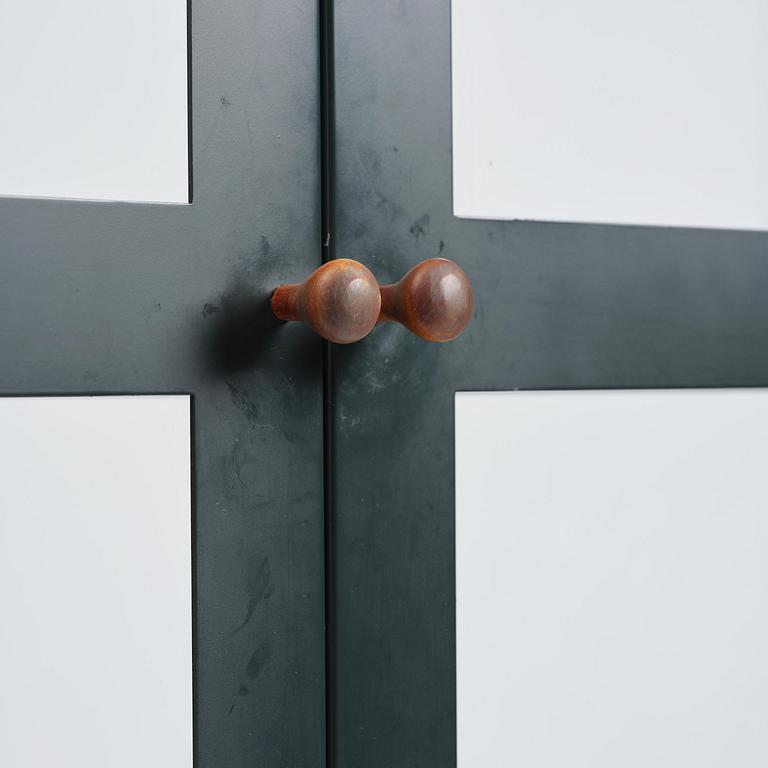 Johanna Lagercrantz, skåp, "Parad", ed. 43/55, Lammhults, efter 1990.