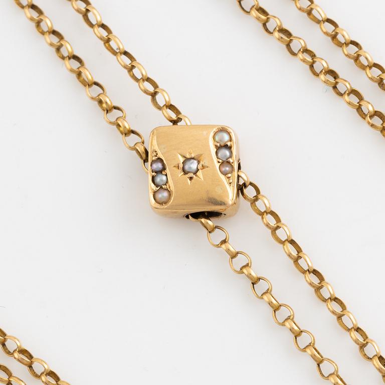Goldchain with lock. 18 carat gold, Gustav Dahlgren & Co, Malmö, 1905.